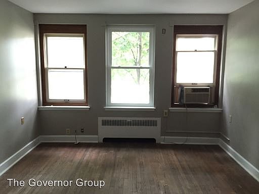 2nd image of 340 Ellis Ave
