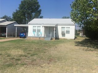 1323 N Hudson St, Altus, OK 73521