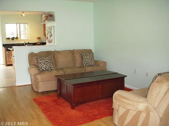 3rd image of 13101 Englishwood Ln