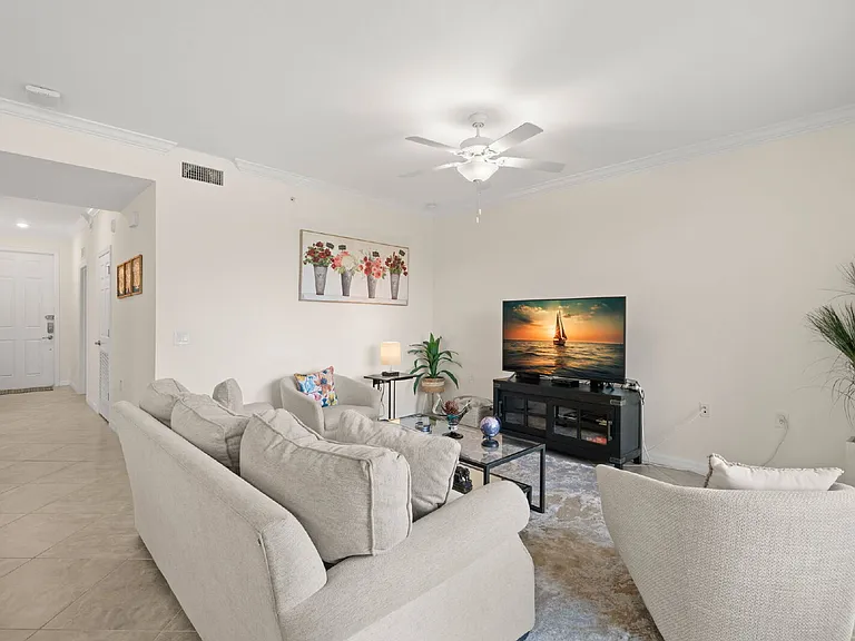 17520 Gawthrop Dr #303 — Photo 7