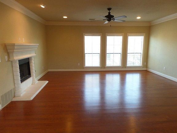 3rd image of 4210 Prescott Ave APT F