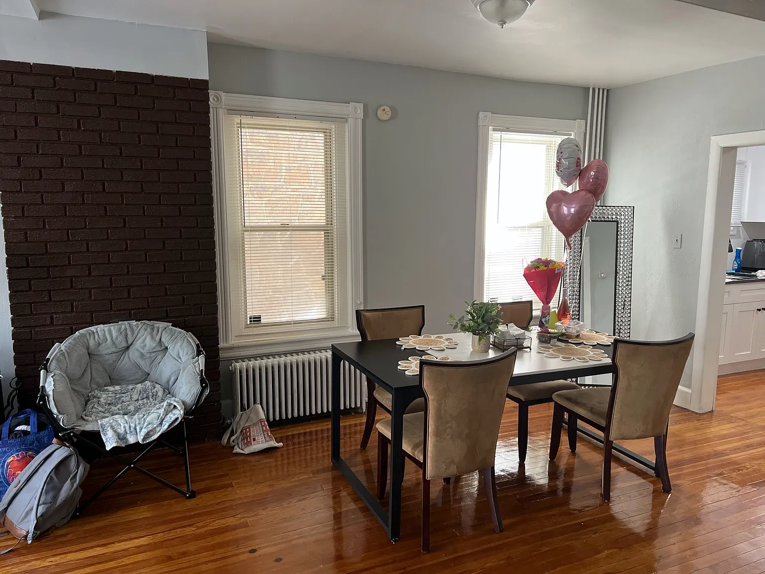 5 bed, 1728 sqft, $4,250 — Photo 3