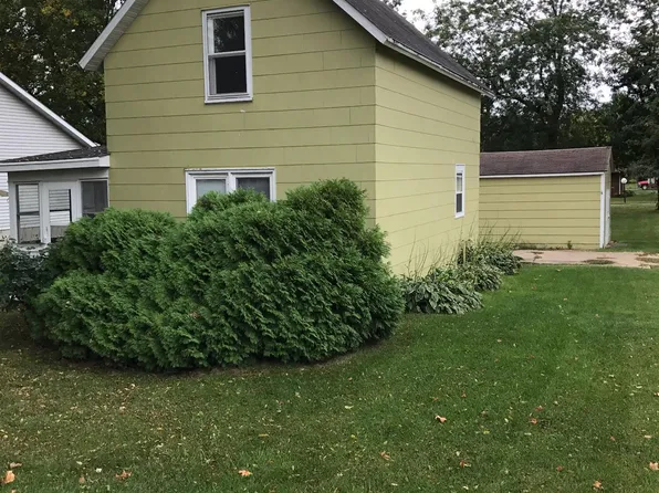 317 N Washington St, Conrad, IA 50621