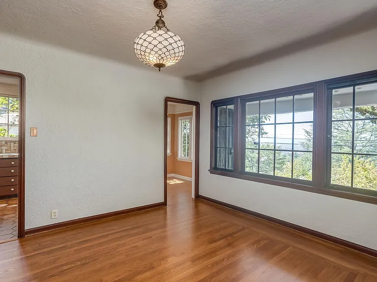 15766 Highland Dr — Photo 10