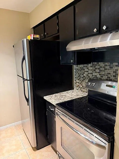 1 bed, 1.0 bath, 661 sqft, $1,275 — Photo 4