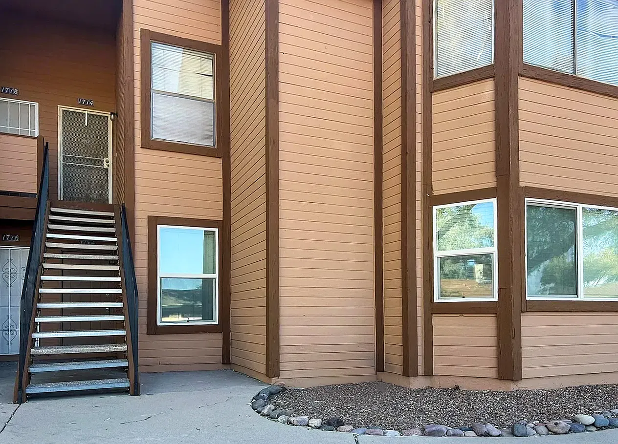 2 bed, 1015 sqft, $1,200 — Photo 4