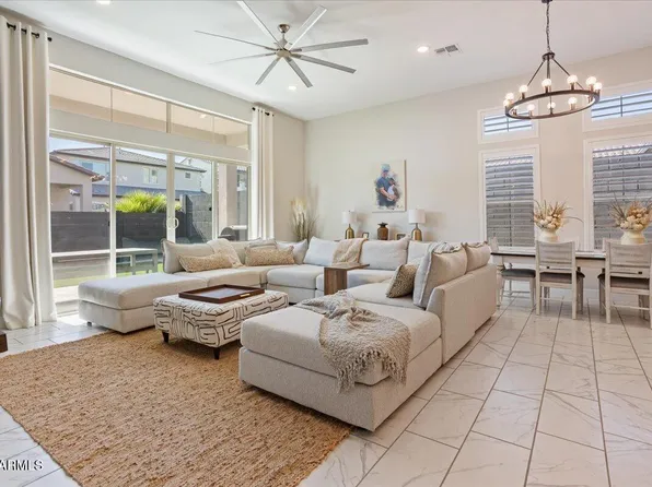 21147 W HILLCREST Boulevard, Buckeye, AZ 85396