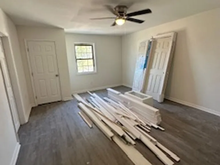3214 Peronne Ave — Photo 7