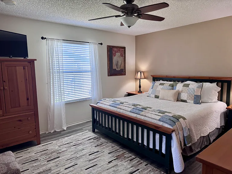 1502 Alfonso Ln — Photo 3