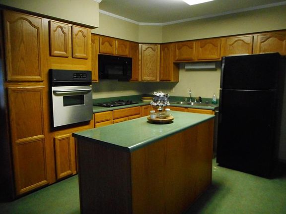 5th image of 5060 Cook Rd