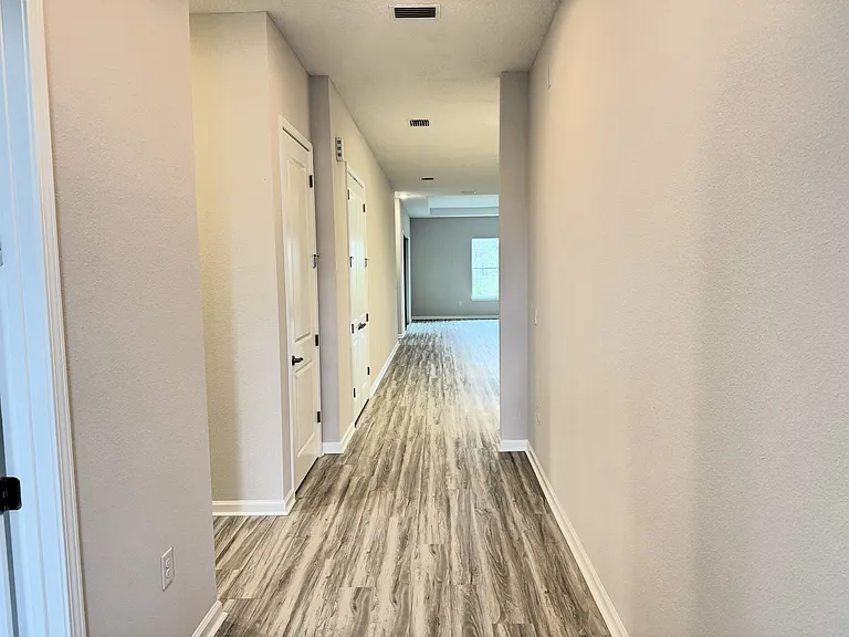 6 Blue Grotto Pl — Photo 8