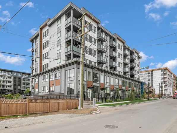 13458 95th Ave #206, Surrey, BC V3V 1N5