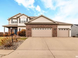 600 Patricia St, Washington, IL 61571