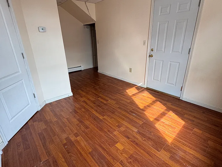 302 E Hamilton St #1 — Photo 6