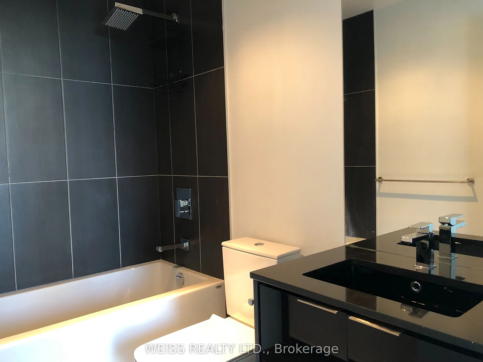 2 bed, $3,100 — Photo 4