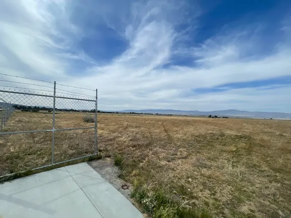 F 8 And 177th St W, Lancaster, CA 93536