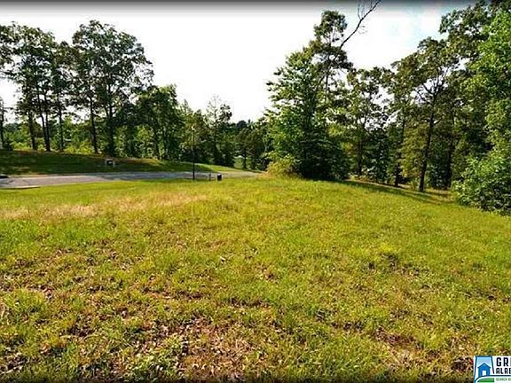 2nd image of 90 Lake Pointe Dr