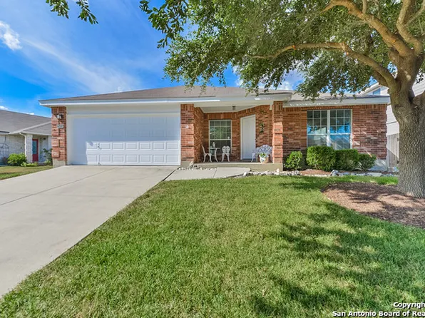 2555 DOVE CROSSING DR, New Braunfels, TX 78130