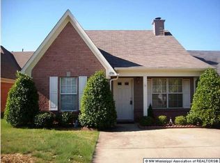 1736 Thomas St, Horn Lake, MS 38637