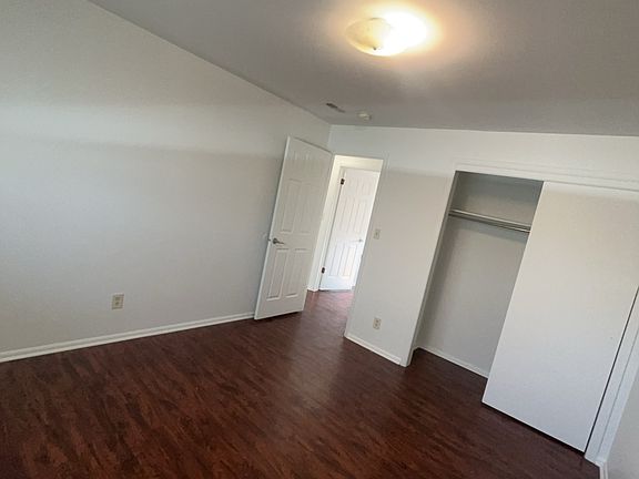 5th image of 351 E Park Creeke Ln APT B