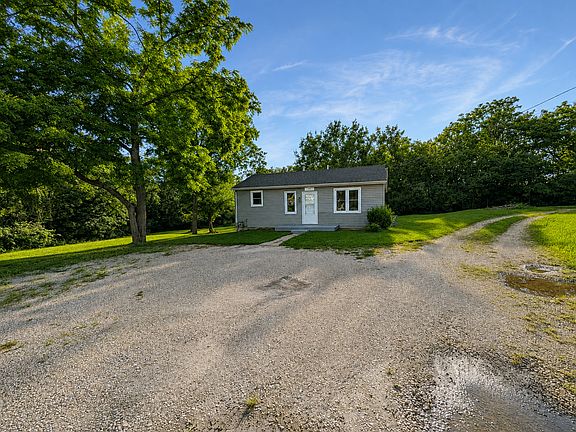 2nd image of 998 Rutland St