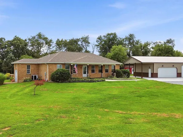 1938 Kabletown Rd, Charles Town, WV 25414
