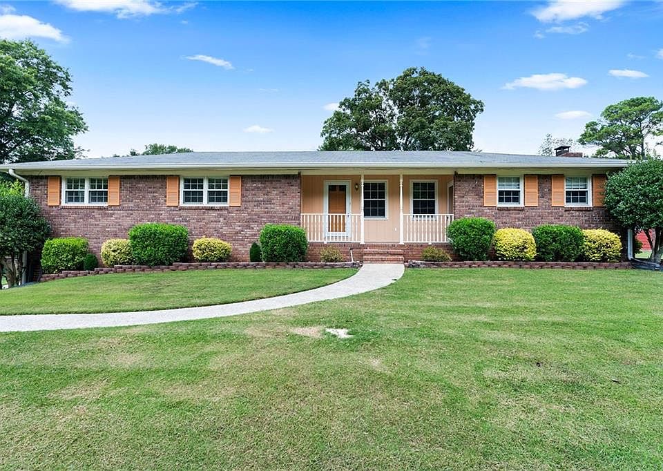 1st image of 4011 Philmont Dr