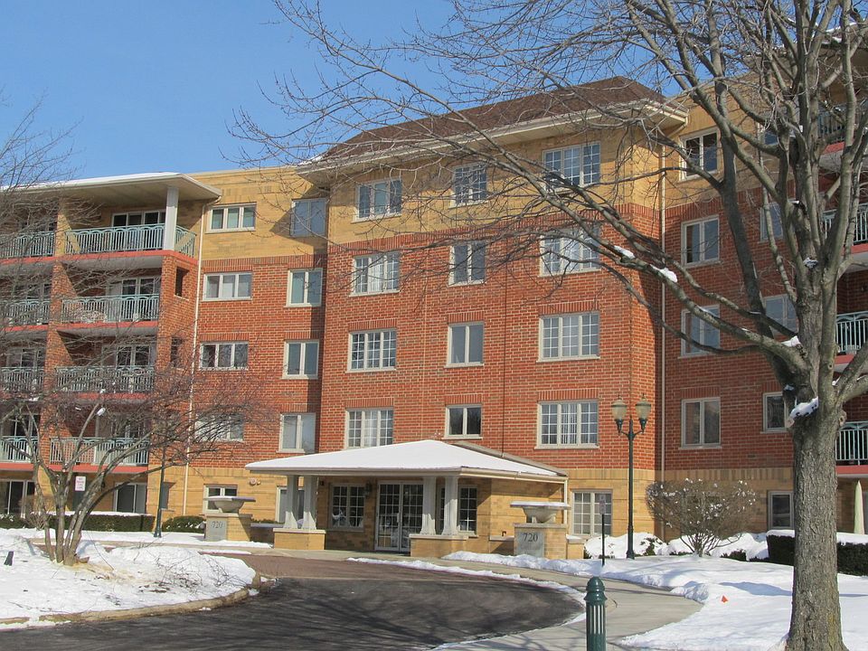 1st image of 720 Creekside Dr Unit 402B
