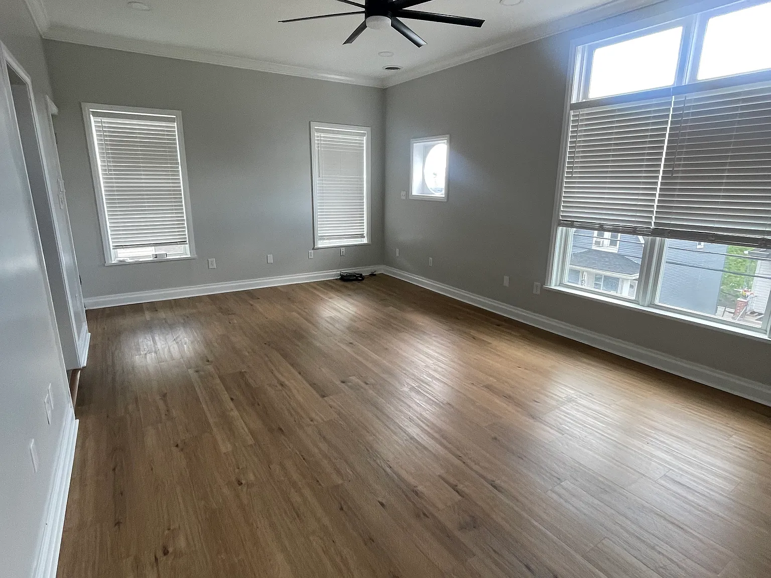 2 bed, $1,650 — Photo 3