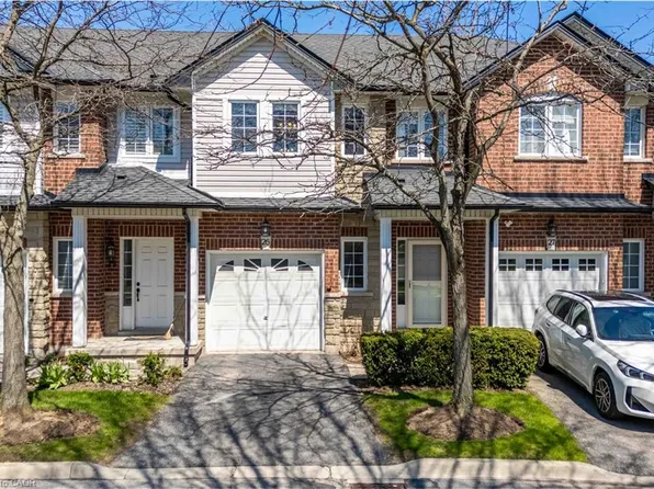 232 Stonehenge Dr #26, Hamilton, ON L9K 1R5