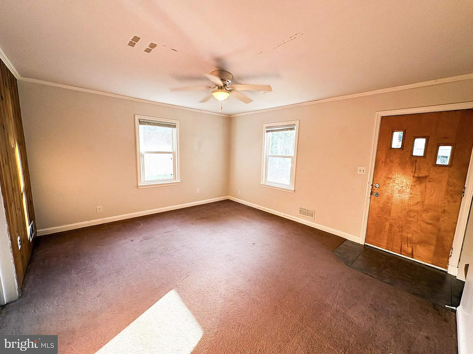 4 bed, 1.0 bath, 1393 sqft, $2,380 — Photo 3