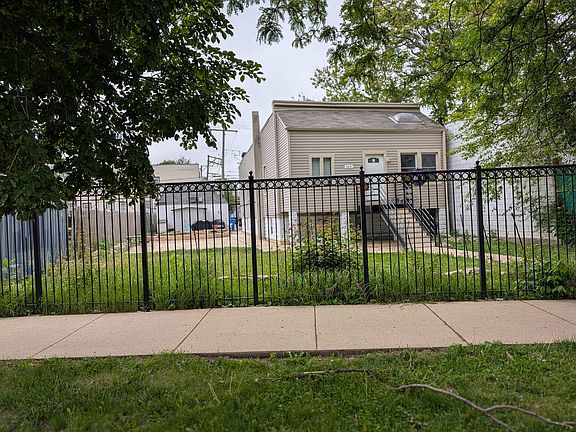 3rd image of 5651 W Grand Ave