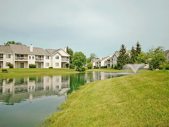 5th image of 411 Village Green Blvd APT 101