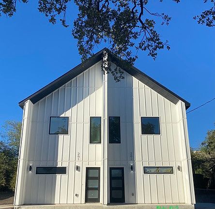 4th image of 419 Porter St