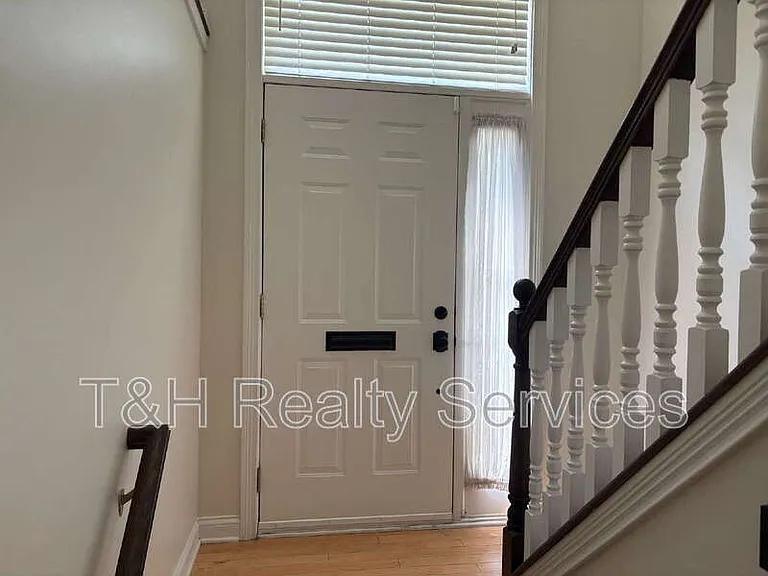 368 Firehouse Pl — Photo 5