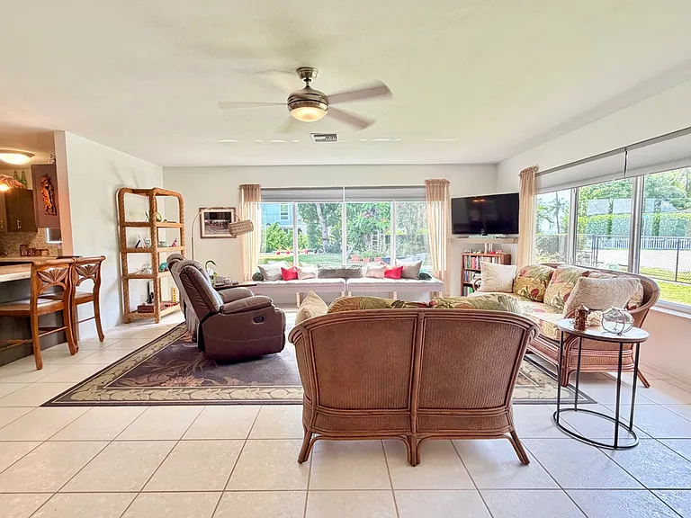 149 N Bay Harbor Dr — Photo 18