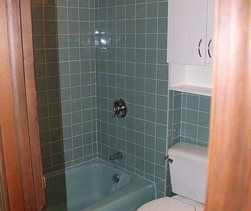 4th image of 14 Hammond Ct Unit B