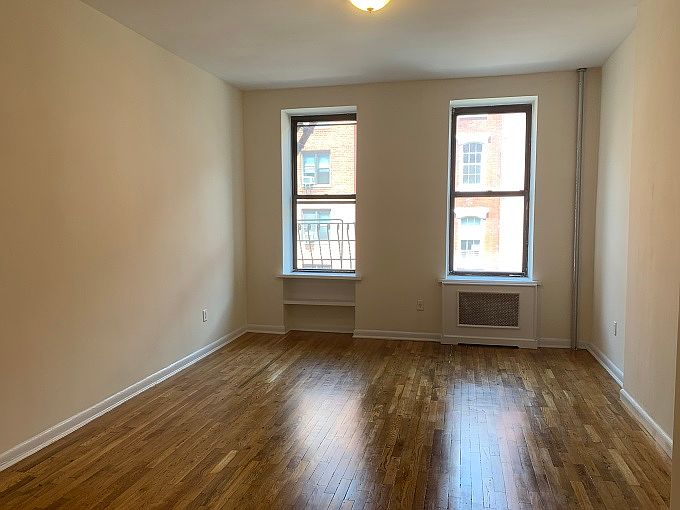 1st image of 306 W 18th St APT 3d