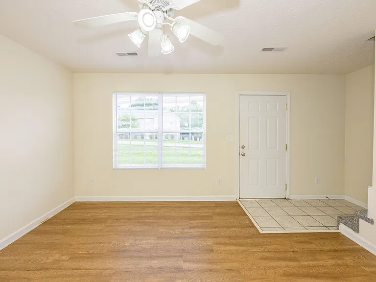 1112 Northridge Dr #B — Photo 6