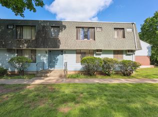 612 Blackstone Vlg UNIT 612, Meriden, CT 06450