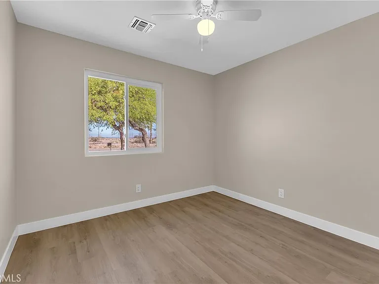 1341 Beach Club Dr — Photo 16