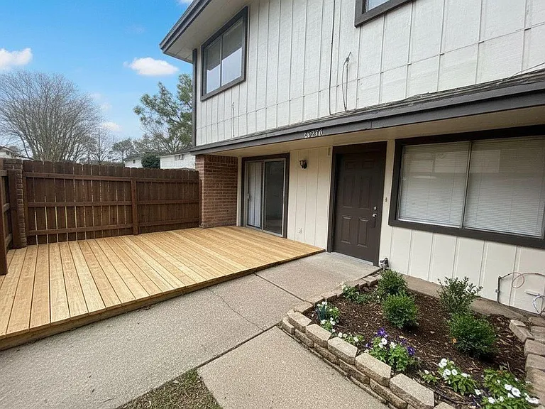 12023 Greenwood Forest Dr #B — Photo 19