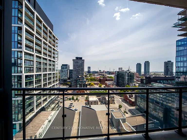 460 Adelaide St E #2023 — Photo 31