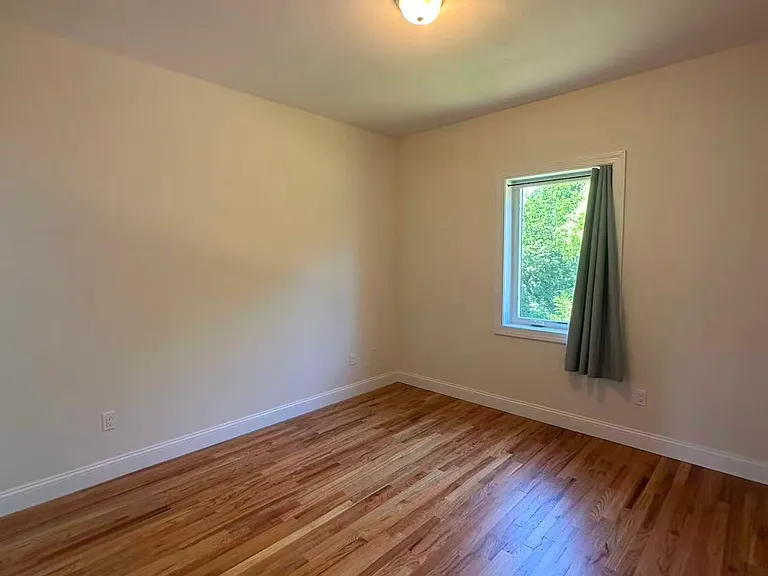 284 Eltingville Blvd #2 — Photo 8