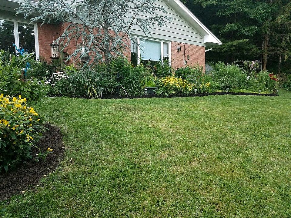 2nd image of 609 Orchard Pl