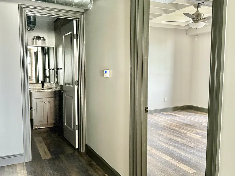625 Adams St #4 — Photo 12