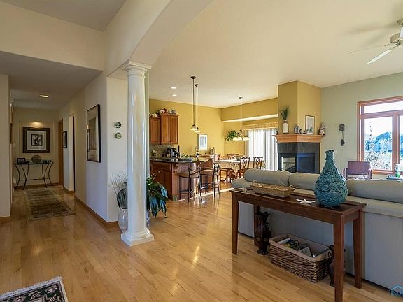 3rd image of 7103 Secluded Pines Dr