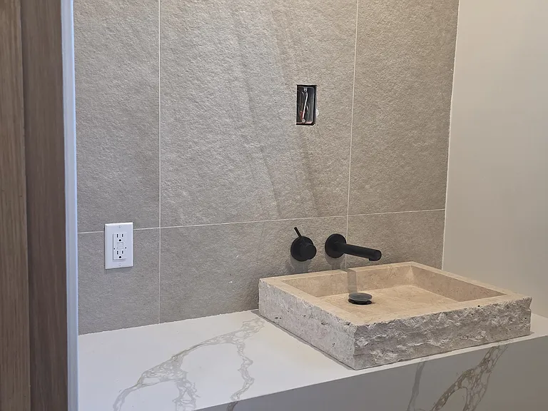 22730 Mariano St — Photo 30