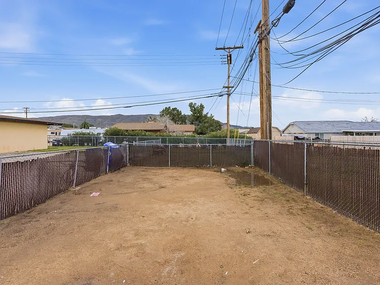 21739 Panoche Rd #C — Photo 2
