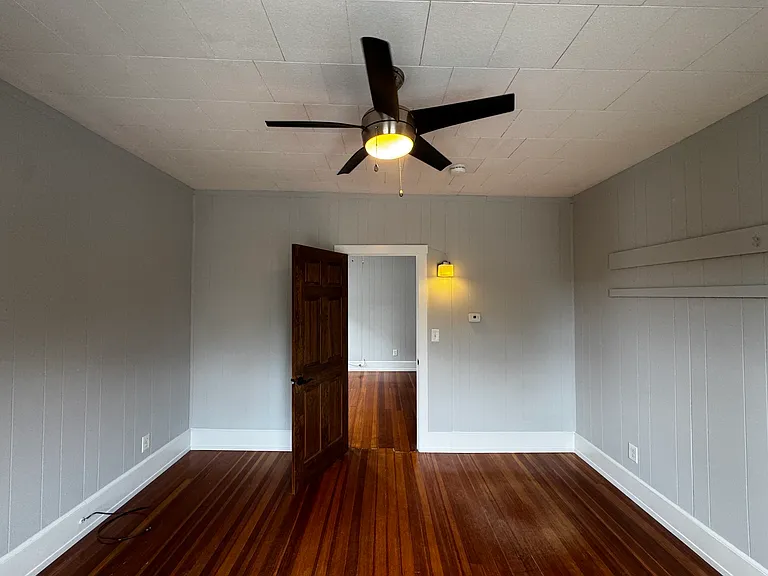 49 Granville Ave #2 — Photo 10